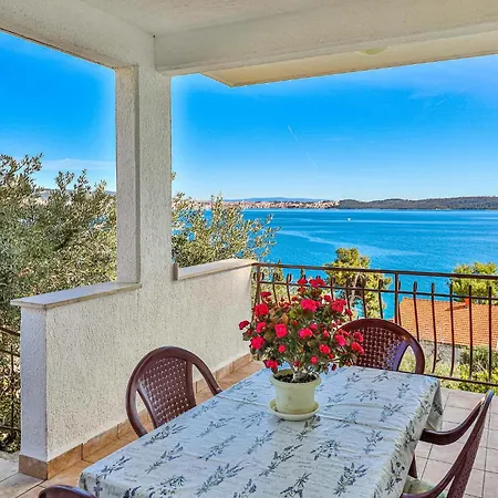 One-bedroom In Seget Donji Τρογκίρ