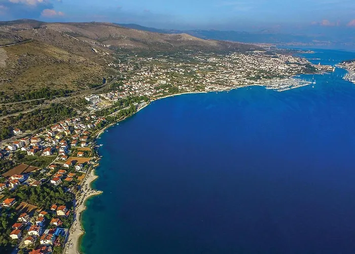 One-bedroom In Seget Donji Daire Trogir